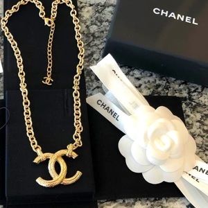 Chanel authentic necklace